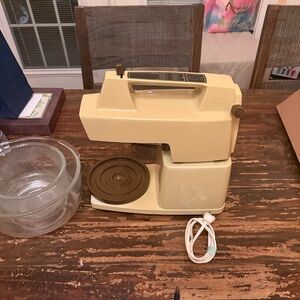 Vintage 1970s Oster Regency Kitchen Center Mixer Slicer Grinder Food Processor